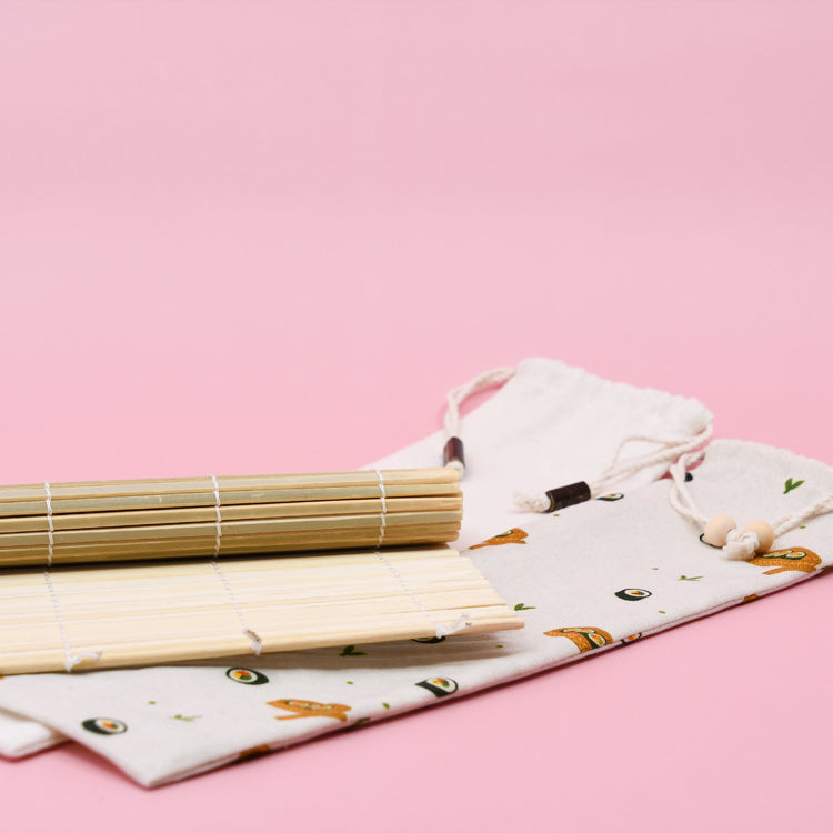 Kimbap Special Goods Set – Damyang Bamboo Mat & Handmade Linen Pouch (김밥 스페셜 굿즈 세트)