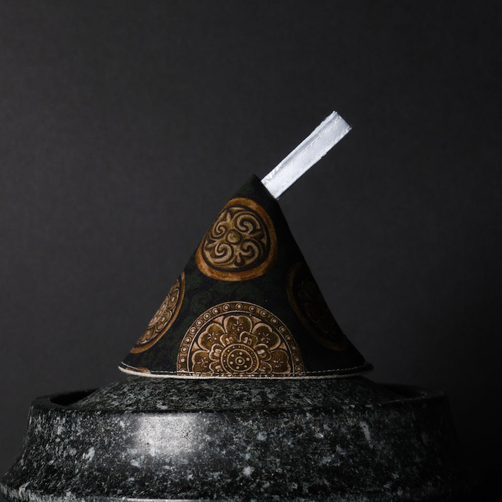 Korean Heat Hat – A Quiet Touch of Tradition (전통문양 냄비 고깔)