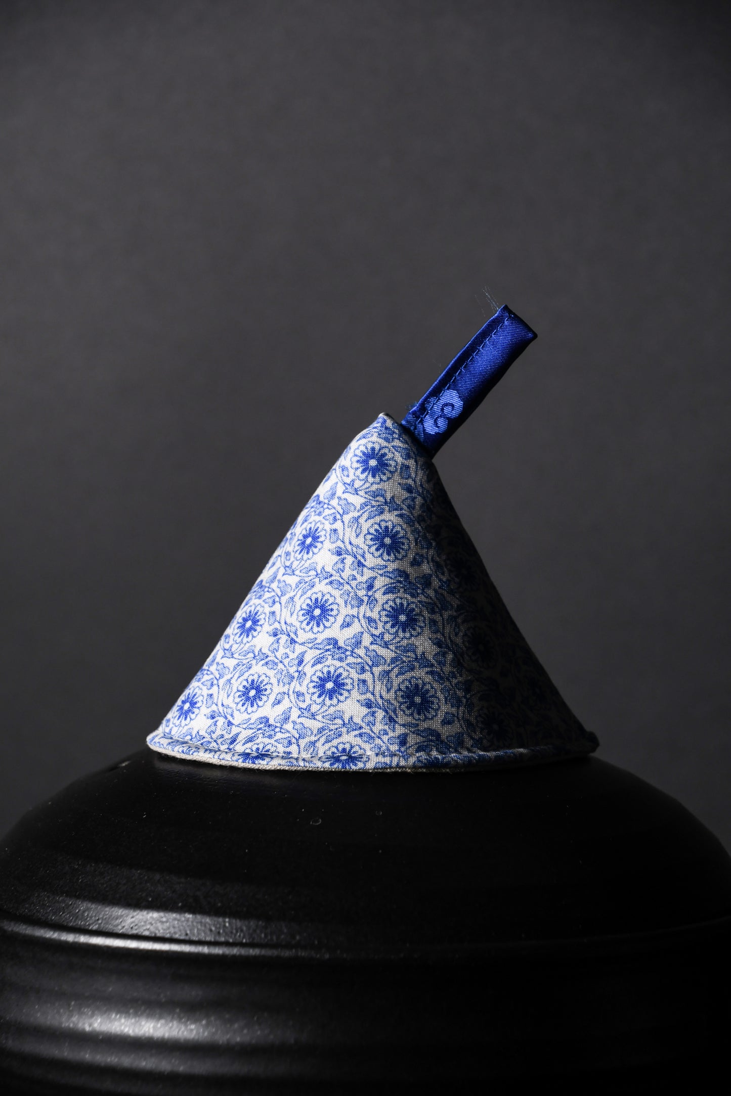 Korean Heat Hat – A Quiet Touch of Tradition (전통문양 냄비 고깔)